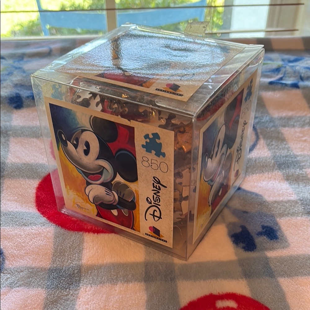 Disney Mickey Mouse 850-Piece Puzzle with Red and Blue Accents